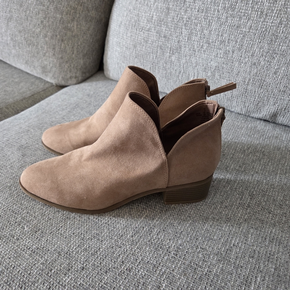 V Shaped Ankle Bootie